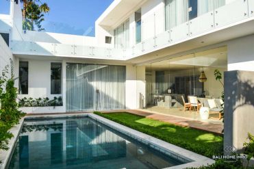 Image 1 from Villa 3 Kamar Untuk Disewakanl di Bali Canggu Berawa