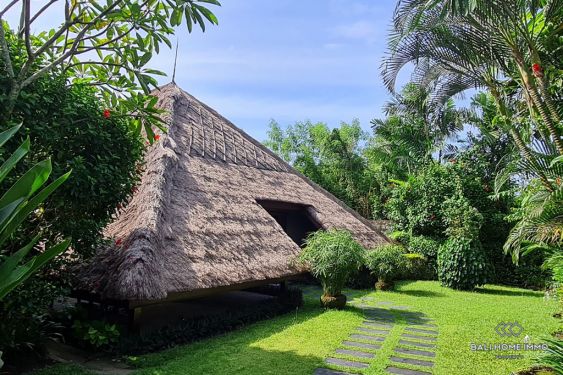 Image 2 from Villa de 3 chambres en location mensuelle au centre de Berawa Canggu Bali