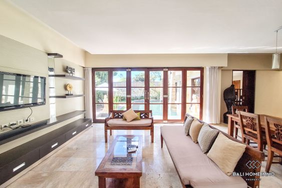 Image 3 from Villa 3 Kamar dengan Taman Disewakan dekat Pantai Nelayan Canggu
