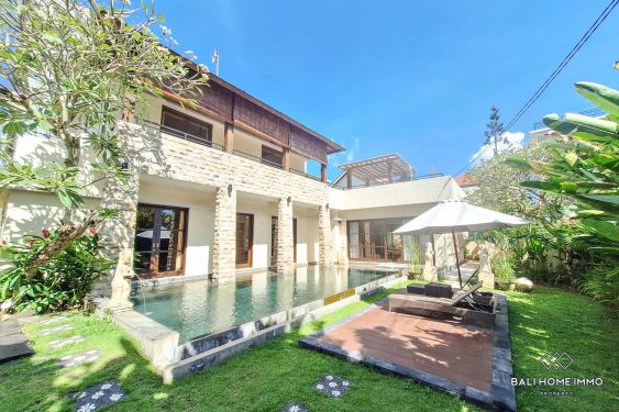 Image 1 from Villa 3 Kamar dengan Taman Disewakan dekat Pantai Nelayan Canggu