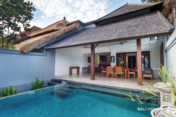 Image 2 from 3 BEDROOMS VILLA IN A SERENE COMPLEX FOR SALE FREEHOLD IN BALI JIMBARAN