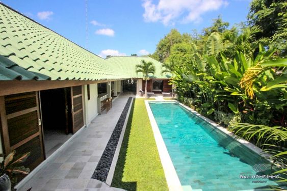 Image 1 from Villa de 3 unités et 2 chambres à vendre en bail à Umalas Bali