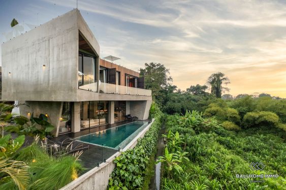 Image 1 from Disewakan Villa 4 Kamar Tidur dengan Helipad dan View Hutan di Buduk, Bali