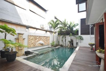 Image 2 from Dijual Villa 4 Kamar di Seminyak - Petitenget