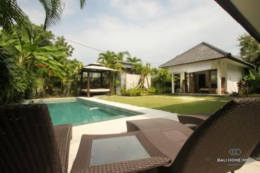 Image 2 from Vila 4 Kamar Tidur Disewakan Tahunan di Bali Seminyak
