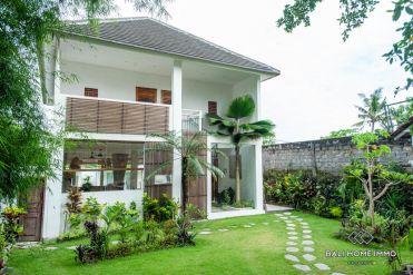 Image 3 from 4 Bedroom Villa for Sale Leasehold in Umalas