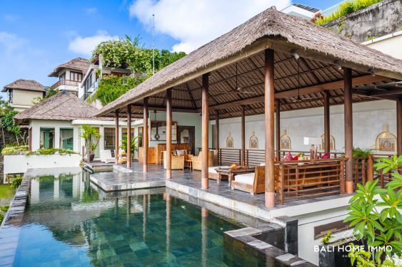 Image 3 from VILLA DE 6 CHAMBRES À FACE DE LA FALAISE AVEC VUE SUR L'OCÉAN À VENDRE À BALI JIMBARAN