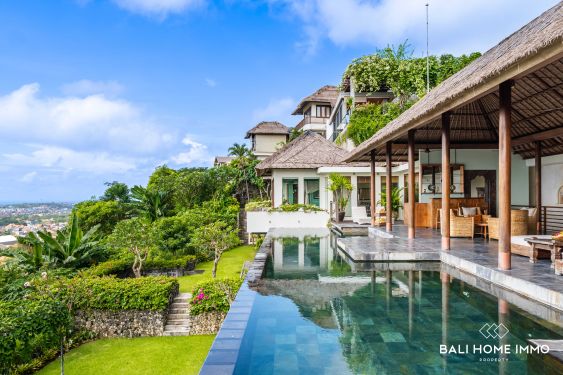 Image 2 from VILLA DE 6 CHAMBRES À FACE DE LA FALAISE AVEC VUE SUR L'OCÉAN À VENDRE À BALI JIMBARAN