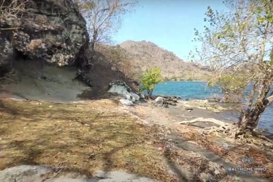 Image 3 from Beachfront Land for Sale Freehold in Sumbawa