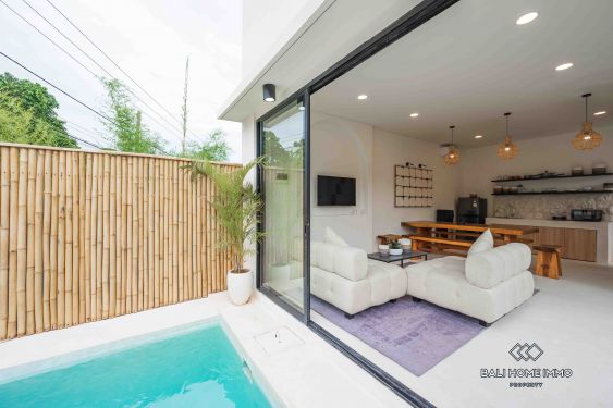 Image 2 from Villa neuve de 2 unités de 2 chambres avec vue sur les rizières à vendre à Canggu Babakan