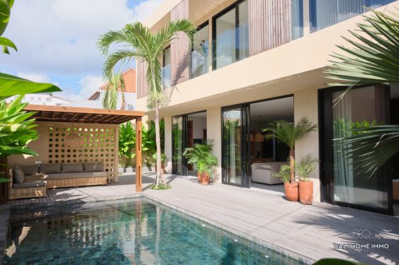 Image 1 from Dijual Villa 4 Kamar Baru dengan Hak Sewa di Bali Umalas