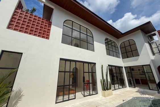 Image 1 from Vila Mediterania 3 Kamar Tidur Baru Dikontrakkan di Umalas