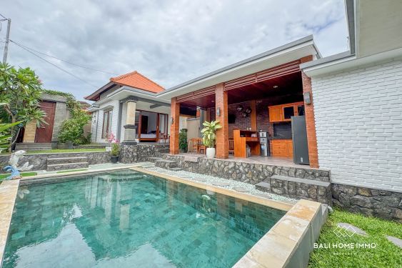 Image 3 from Charming 2-Bedroom Balinese Style Villa for Rent in Padonan Canggu