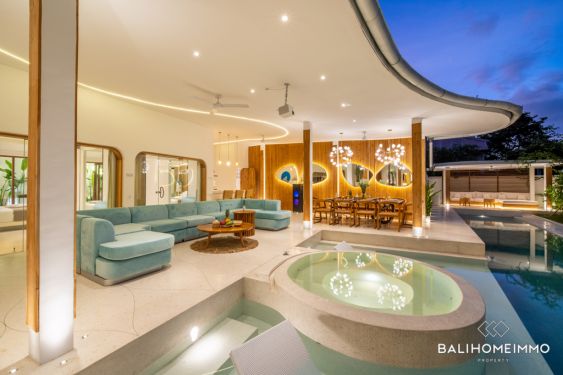 Image 1 from Villa 5 Kamar Tidur Menawan Dijual dan Disewakan di Umalas Bali