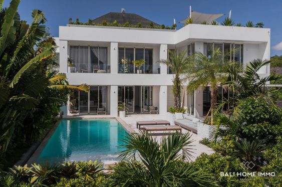 Image 2 from ELEGANT 4 BEDROOM VILLA WITH SEA VIEW FOR SALE FREEHOLD IN UNGASAN