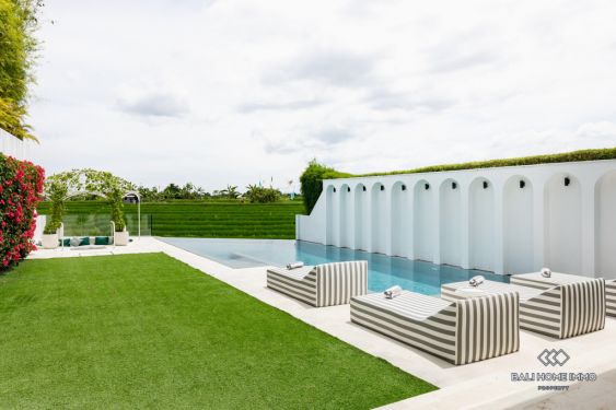 Image 3 from Domaine de style géorgien de 4 chambres avec vue sur les rizières à vendre et à louer à Canggu