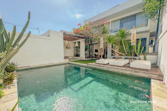 Image 1 from Villa de luxe de 3 chambres à louer et à vendre à distance de marche de la plage