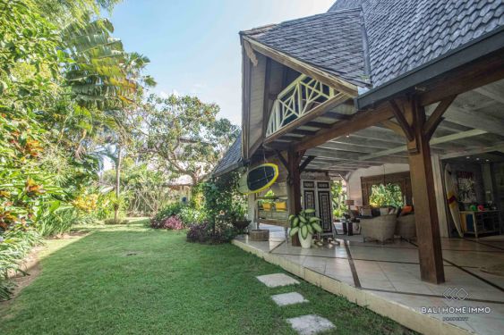 Image 3 from Villa Dekat Pantai 4 Kamar Disewakan di Bali Canggu Berawa