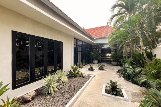 Image 1 from Newly Renovated 3 Bedroom Villa for rent yearly in Berawa Canggu