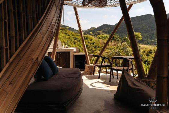 Image 2 from Villa écologique d'une chambre avec vue sur l'océan à vendre en location à Lombok