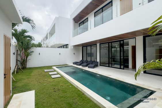 Image 2 from Dijual Villa 4 Kamar Tidur Baru Hak Sewa di Bali Pererenan Tumbak Bayuh