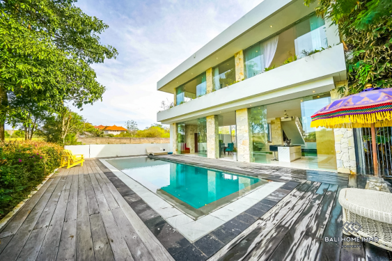 Image 1 from VILLA 4 KAMAR TIDUR LUAS DENGAN PEMANDANGAN LAUT UNTUK BULANAN DI BALI ULUWATU-BALANGAN