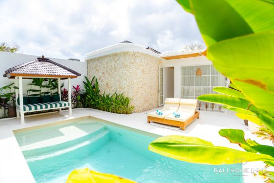 Image 2 from SUPERBE VILLA DE 3 CHAMBRES À VENDRE EN LOCATION À ULUWATU PRÈS DE LA PLAGE DE PADANG PADANG