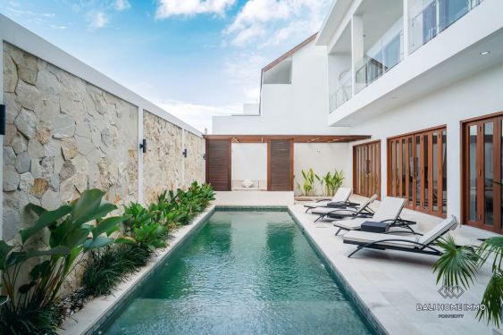 Image 1 from Vila 4 Kamar Tidur yang Menakjubkan untuk Disewa di Bali Seminyak