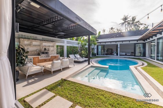 Image 2 from Villa 4 Kamar Tidur yang Menakjubkan Dijual Hak Sewa di Tepi Pantai Pererenan Bali