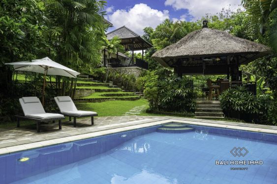 Image 1 from Villa paisible de 4 chambres, inspirée par la nature, à vendre à Nusa Dua
